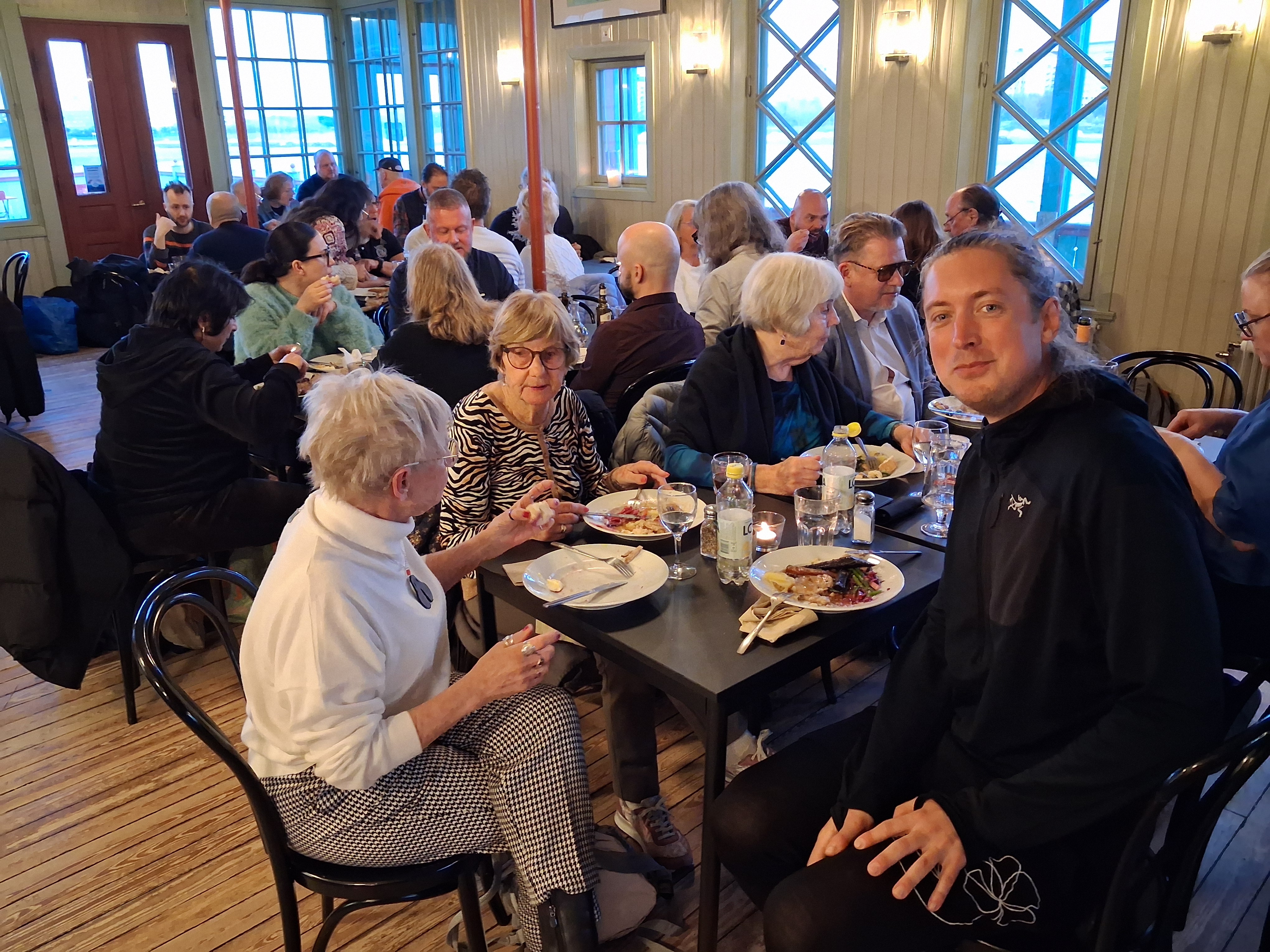 Lyckad vårfest på Ribersborgs kallbadhus